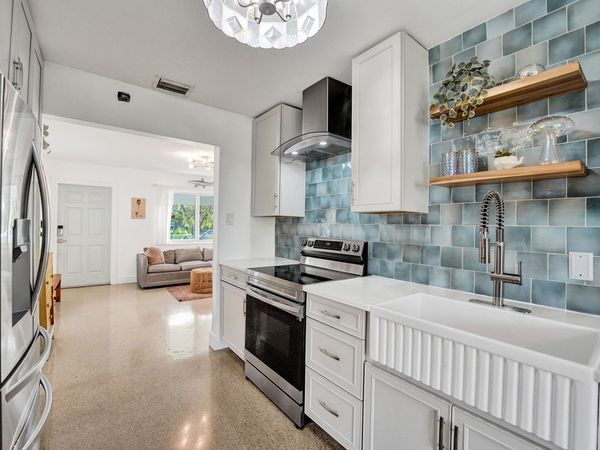180 NW 48th Court, Oakland Park, FL 33309
