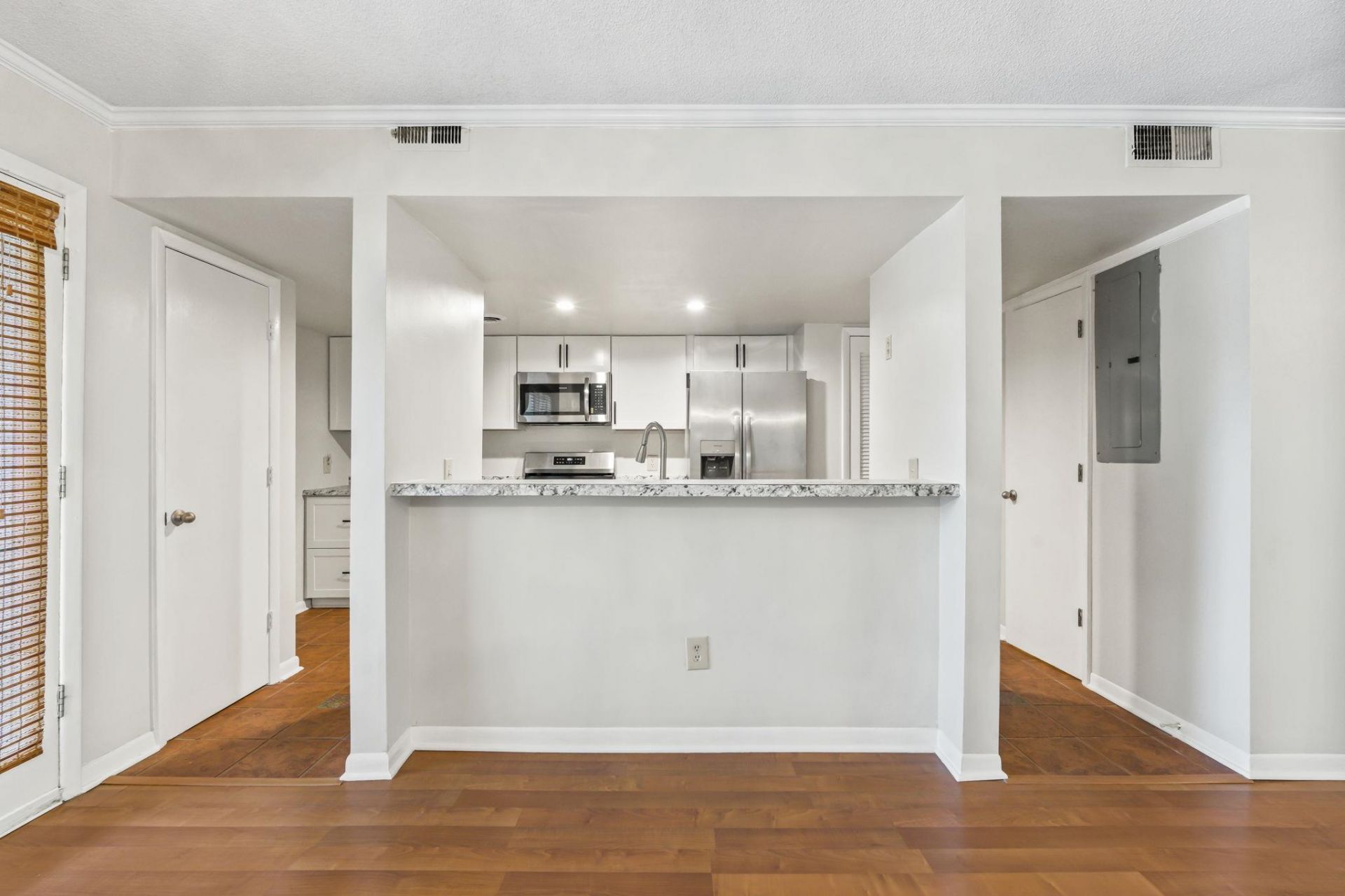 802 Myrtle Ct. Photo 10