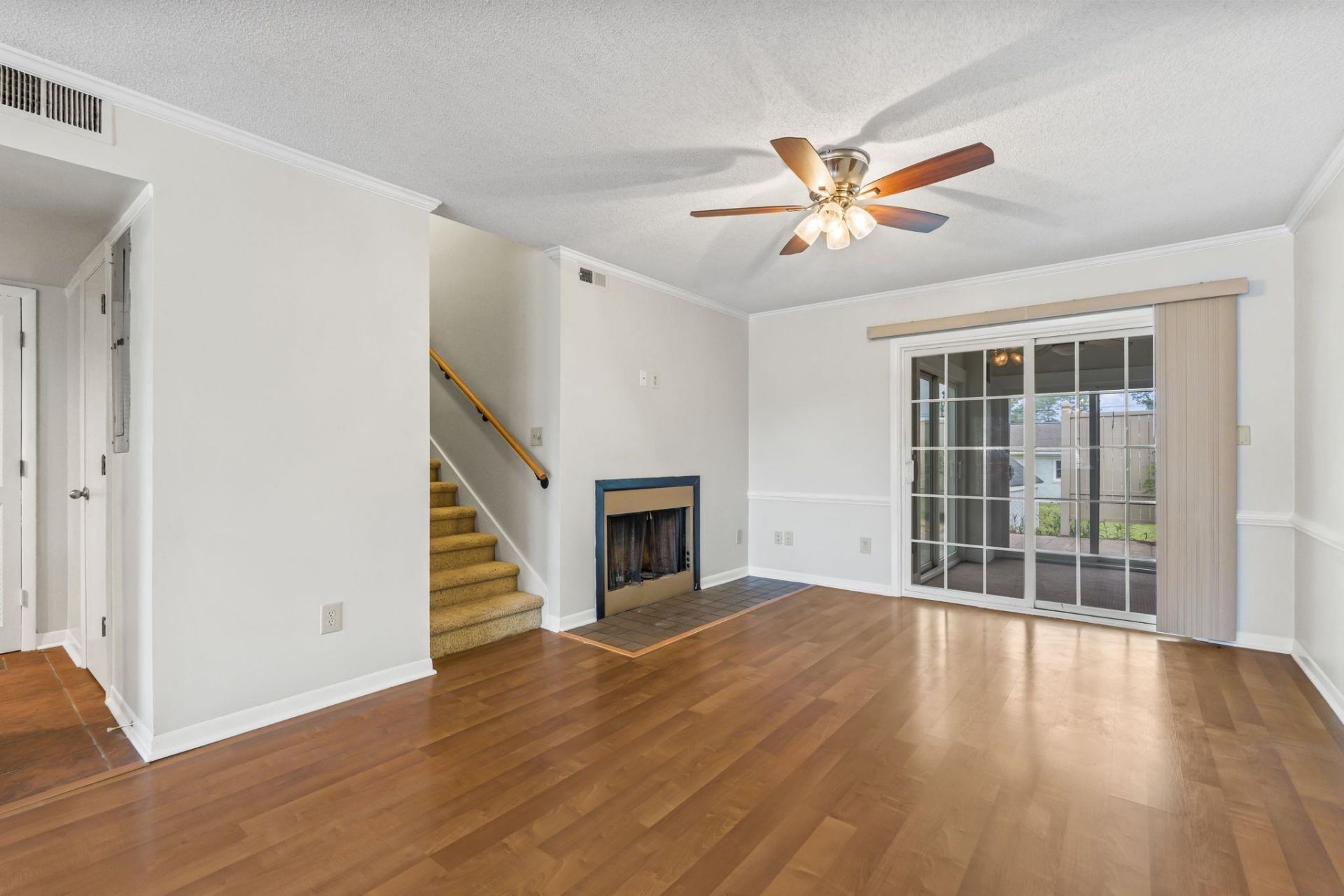 802 Myrtle Ct. Photo 18