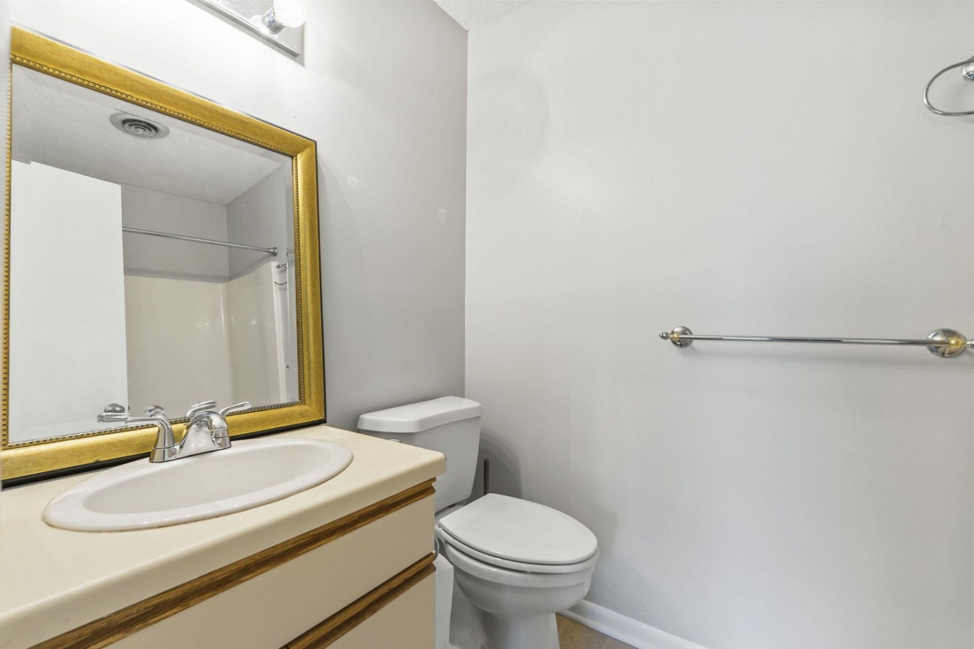802 Myrtle Ct. Photo 38