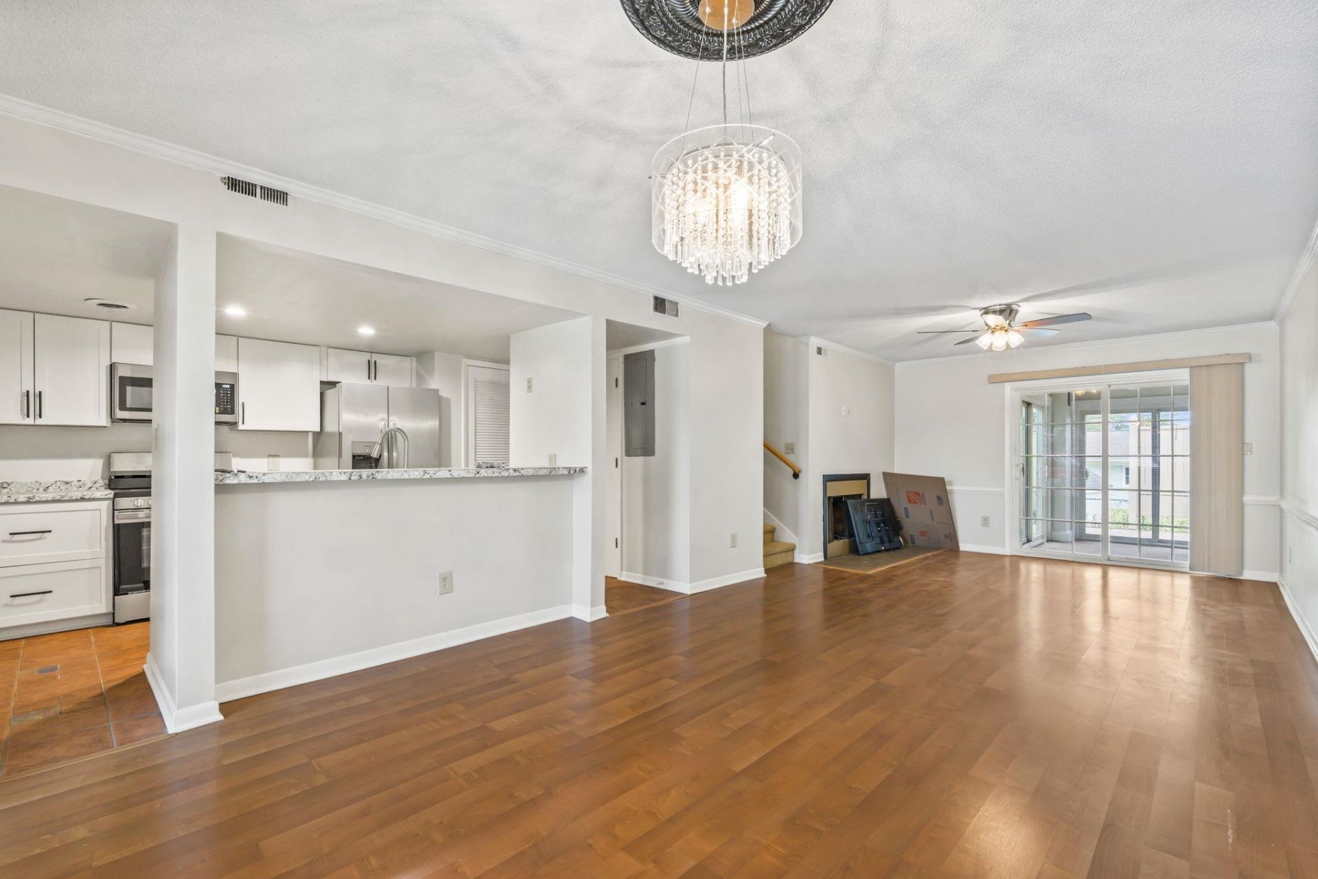 802 Myrtle Ct. Photo 9