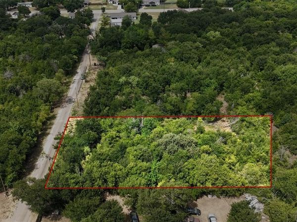 825 Carmela Court, Cleburne, TX 76031