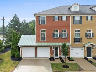 9 Grandview Drive, Rocky River, OH 44116