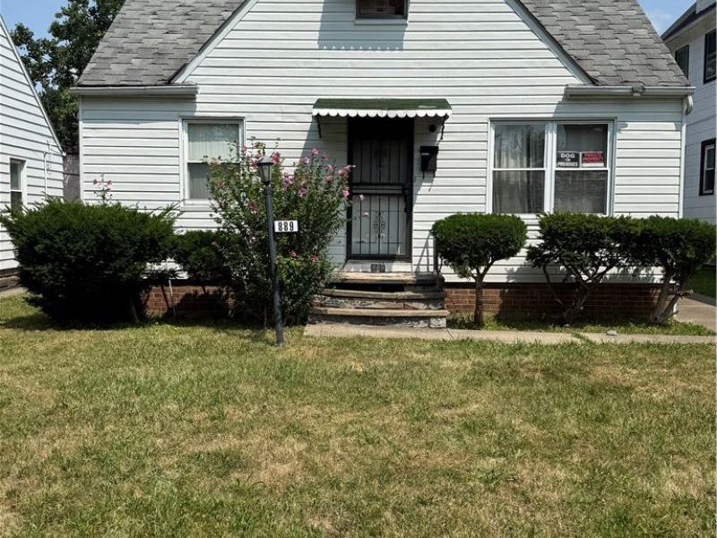889 E 139th Street, Cleveland, OH 44110 Photo 1