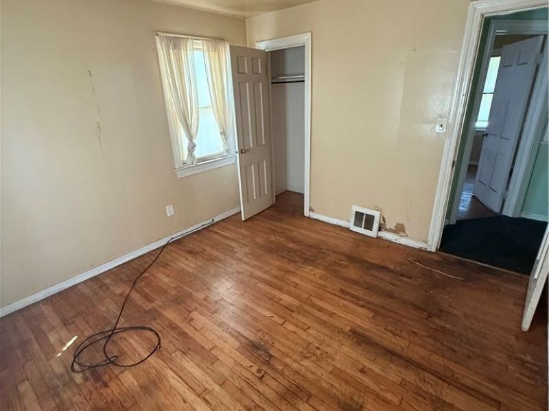 889 E 139th Street, Cleveland, OH 44110 Photo 12