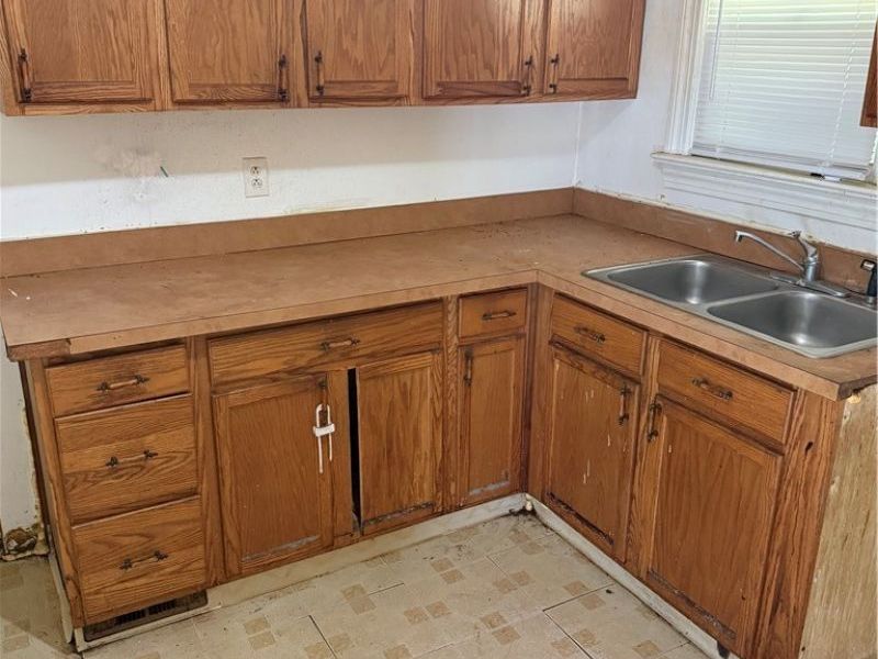 889 E 139th Street, Cleveland, OH 44110 Photo 5