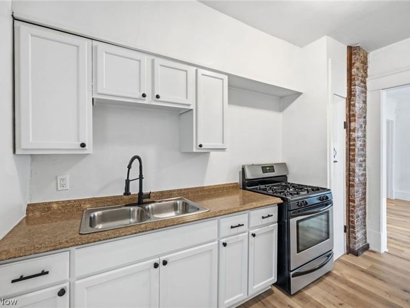 1429 W 107th Street, Cleveland, OH 44102 Photo 13