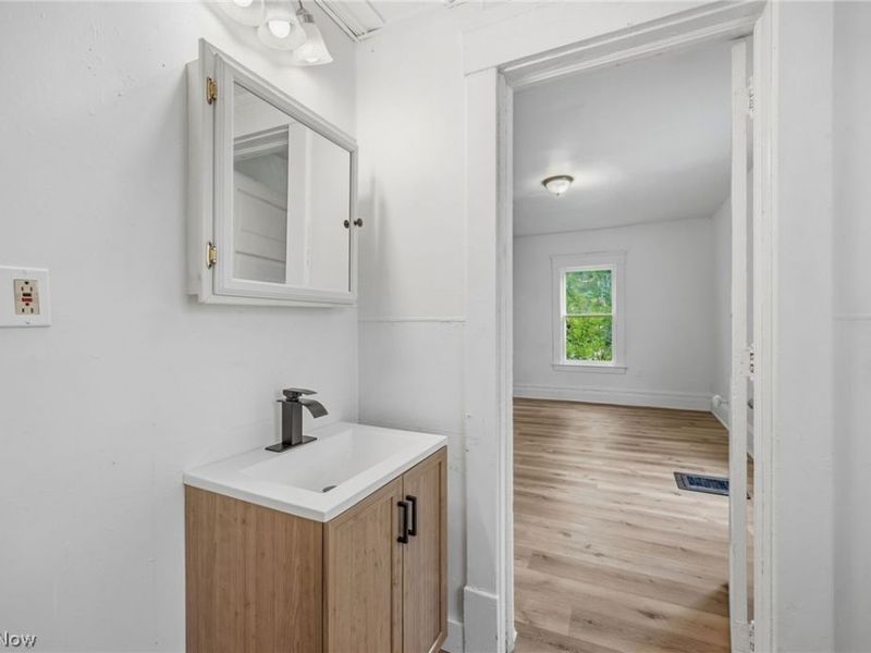 1429 W 107th Street, Cleveland, OH 44102 Photo 17