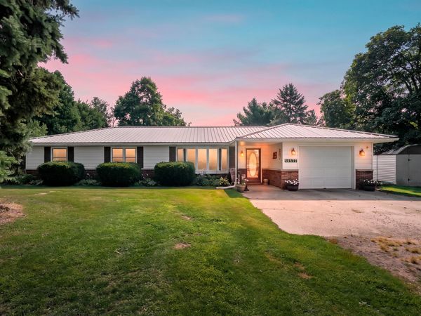 54577 Silver Street, Mendon, MI 49072
