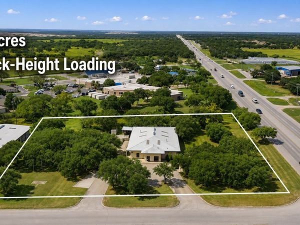 101 JOHN KELLY ST, Burnet, TX 78611