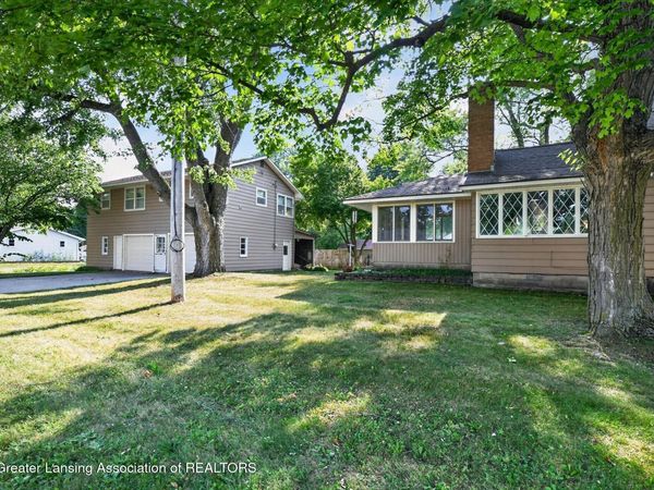 128 E Orchard Street, Perry, MI 48872