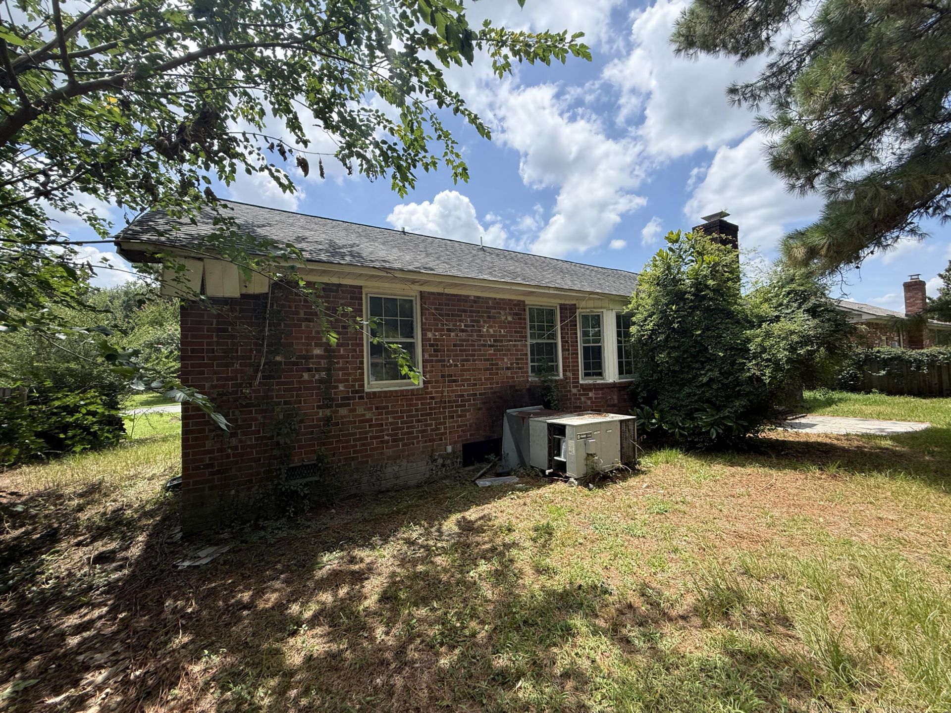 402 Kershaw Road Photo 26