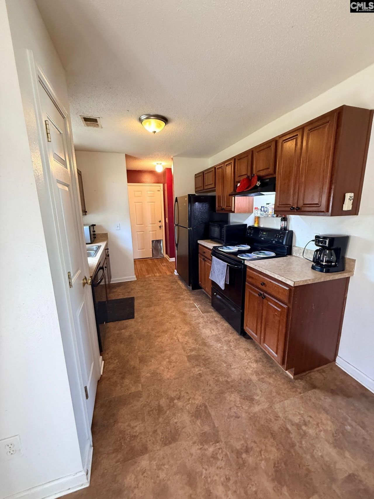 175 Savannah Hills Drive  Photo 8