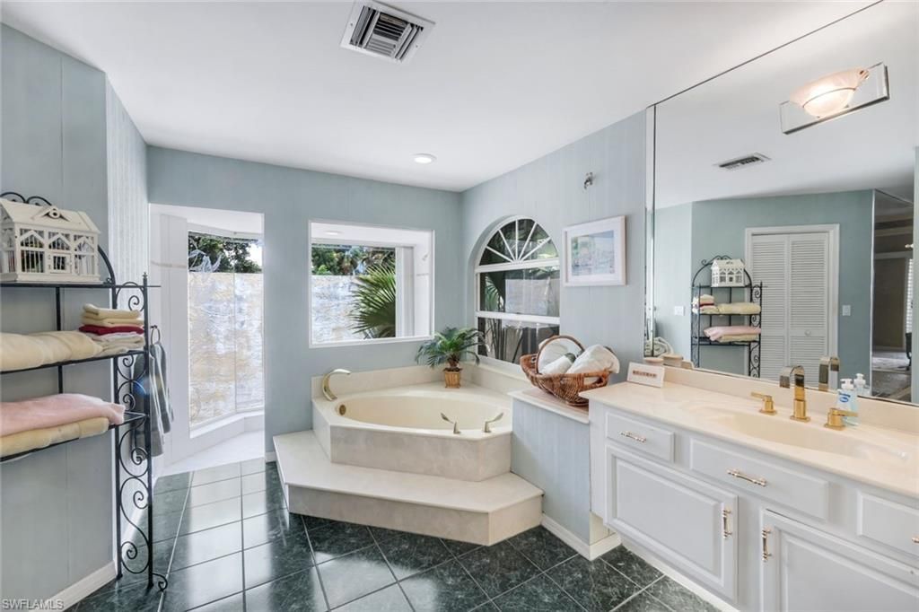 1942 San Marco Rd , Marco Island, FL 34145 Photo
