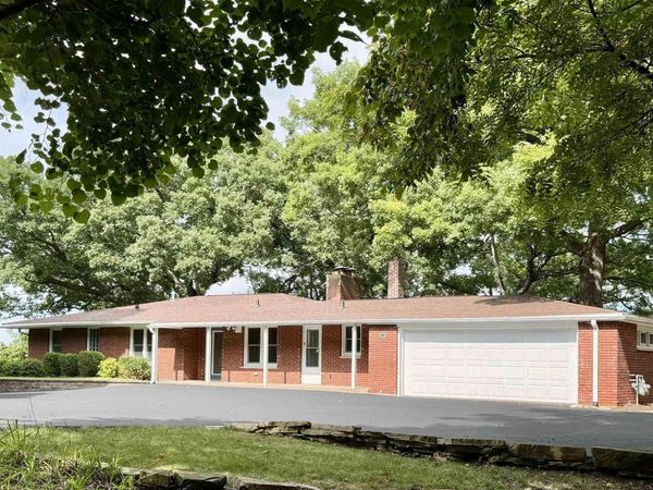 4640 5TH Avenue , Moline, IL 61265