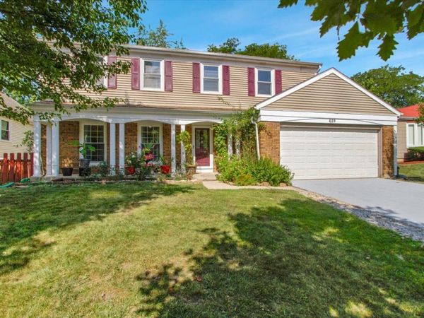 628 Primrose Lane, Schaumburg, IL 60194