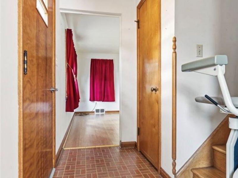 321 Woodrow Street NW, North Canton, OH 44720 Photo 4