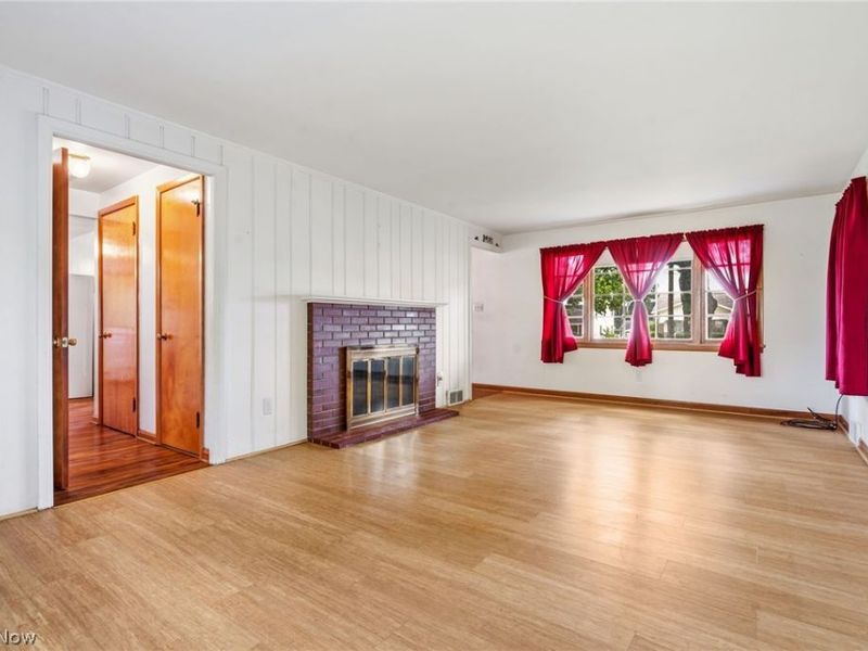 321 Woodrow Street NW, North Canton, OH 44720 Photo 7