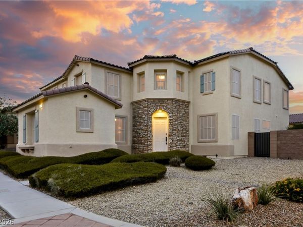 9404 Forest Edge Avenue, Las Vegas, NV 89149