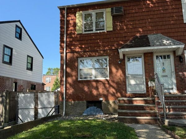 56-04 207th Street , Oakland Gardens, NY 11364