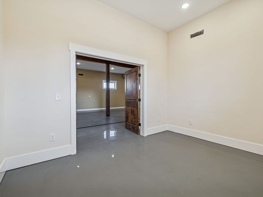 Property Image 75