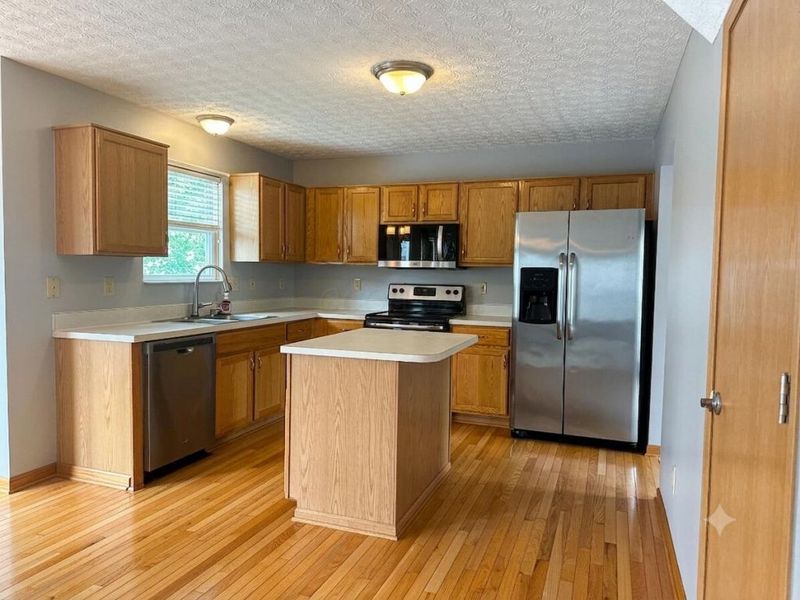 4136 Asbury Ridge Drive, Columbus, OH 43230 Photo 3