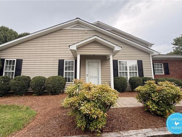 7509 Riverside Court , Clemmons, NC 27012