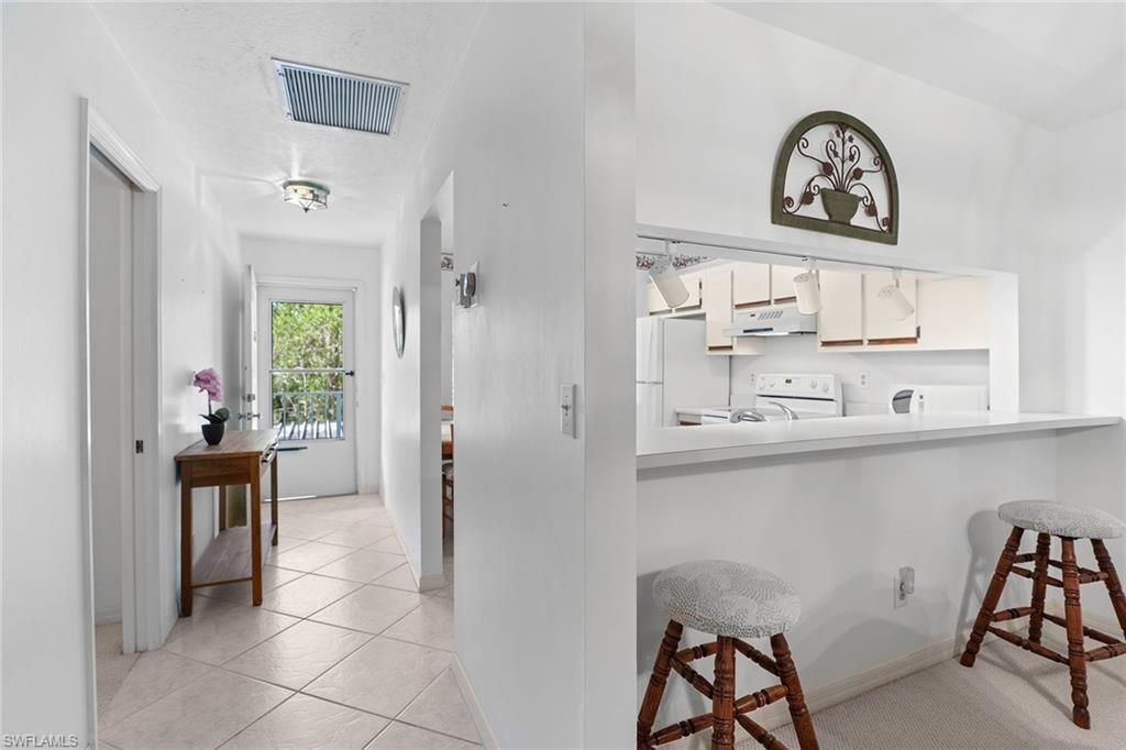 3581 County Barn Rd, Unit 203, Naples, FL 34112 Photo