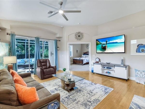 8683 Ibis Cove CIR, NAPLES, FL 34119