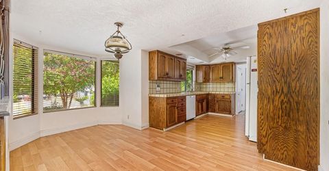 5656 El Camino Ave, Carmichael, CA 95608 Photo