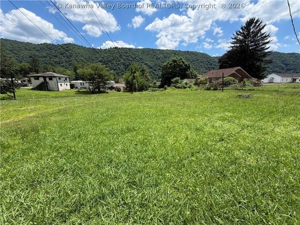 100 Hilmer Court, Shrewsbury, WV 25015