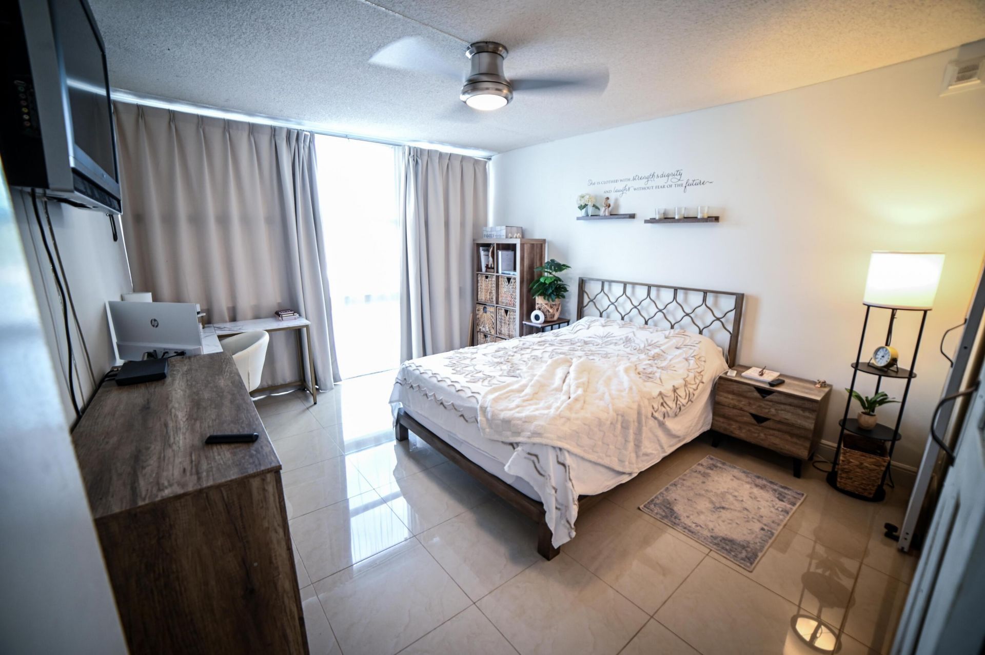 2701 N Ocean Boulevard, Unit 2F, Fort Lauderdale, FL 33308 Photo