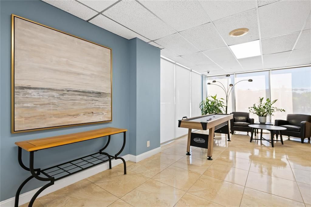 2701 N Ocean Boulevard, Unit 2F, Fort Lauderdale, FL 33308 Photo