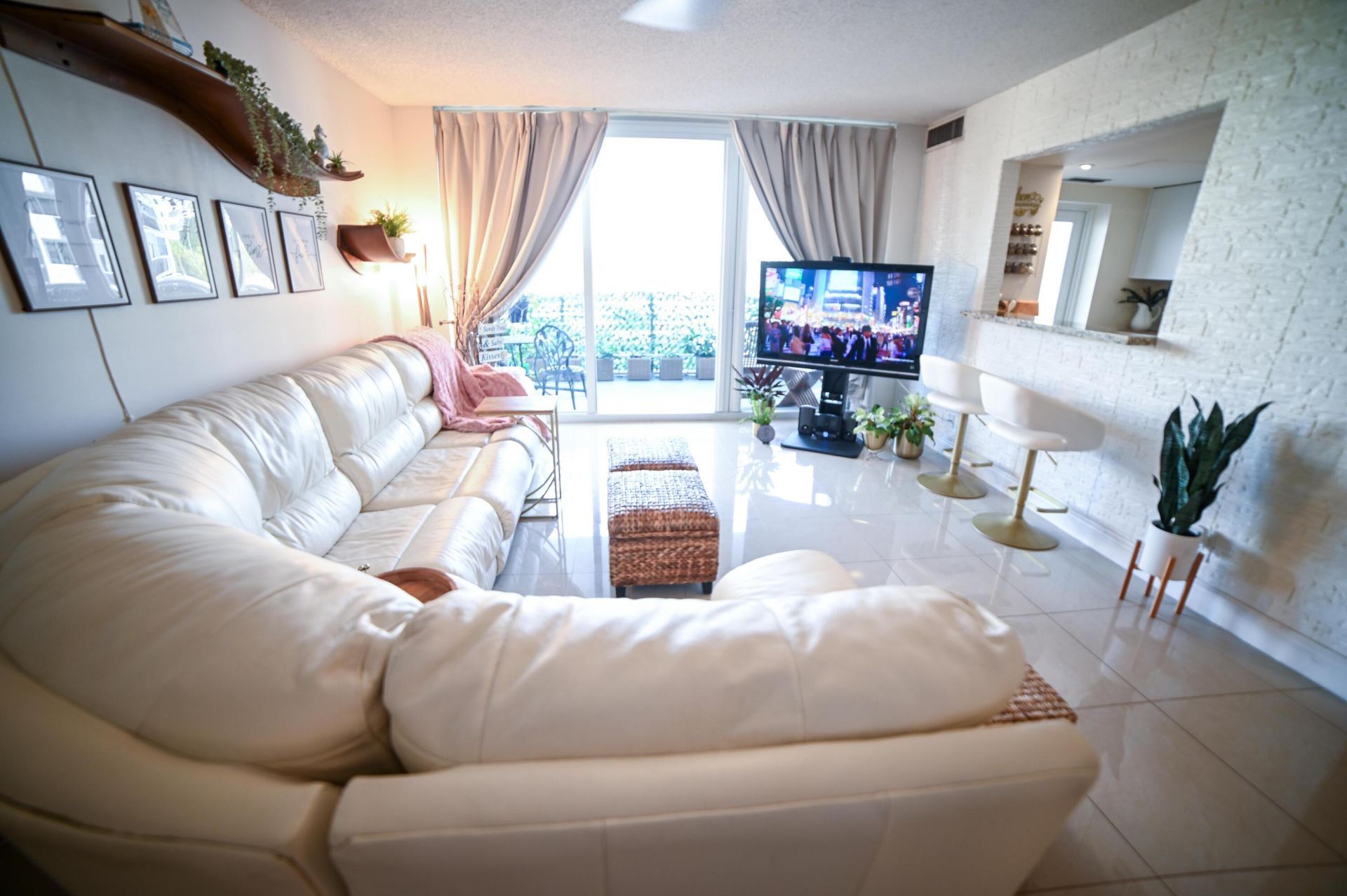 2701 N Ocean Boulevard, Unit 2F, Fort Lauderdale, FL 33308 Photo