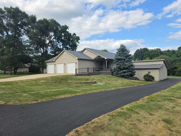1388 Melwood Drive, ROCKFORD, IL 61108