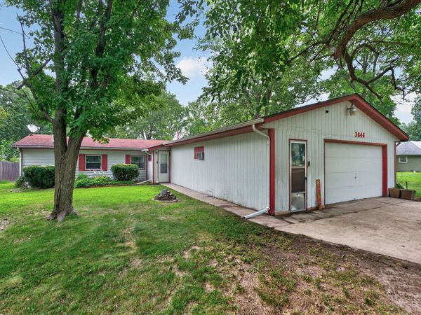 3646 ALGONQUIN Boulevard, ROCKFORD, IL 61102