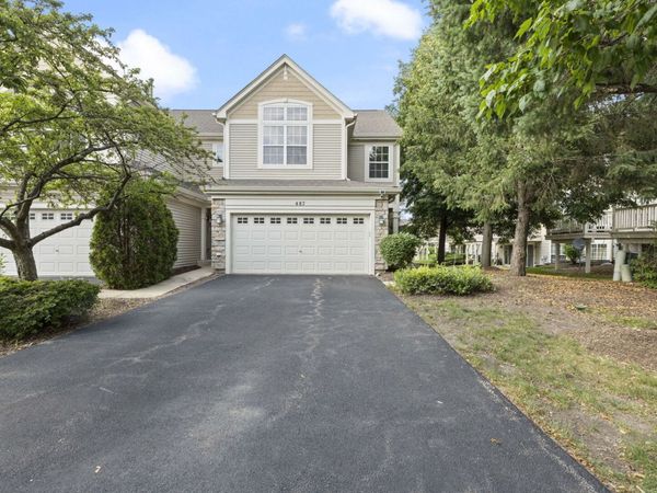 487 Vaughn Circle , Aurora, IL 60502