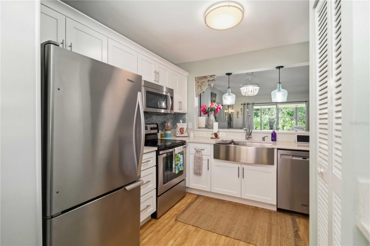 218 Pineneedle Drive, Unit 218, Bradenton, FL 34210 Photo