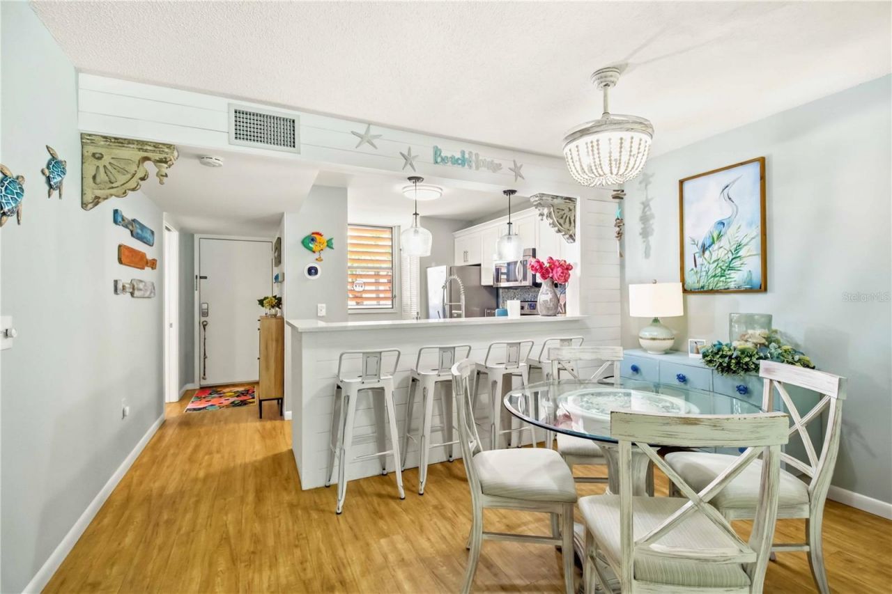 218 Pineneedle Drive, Unit 218, Bradenton, FL 34210 Photo