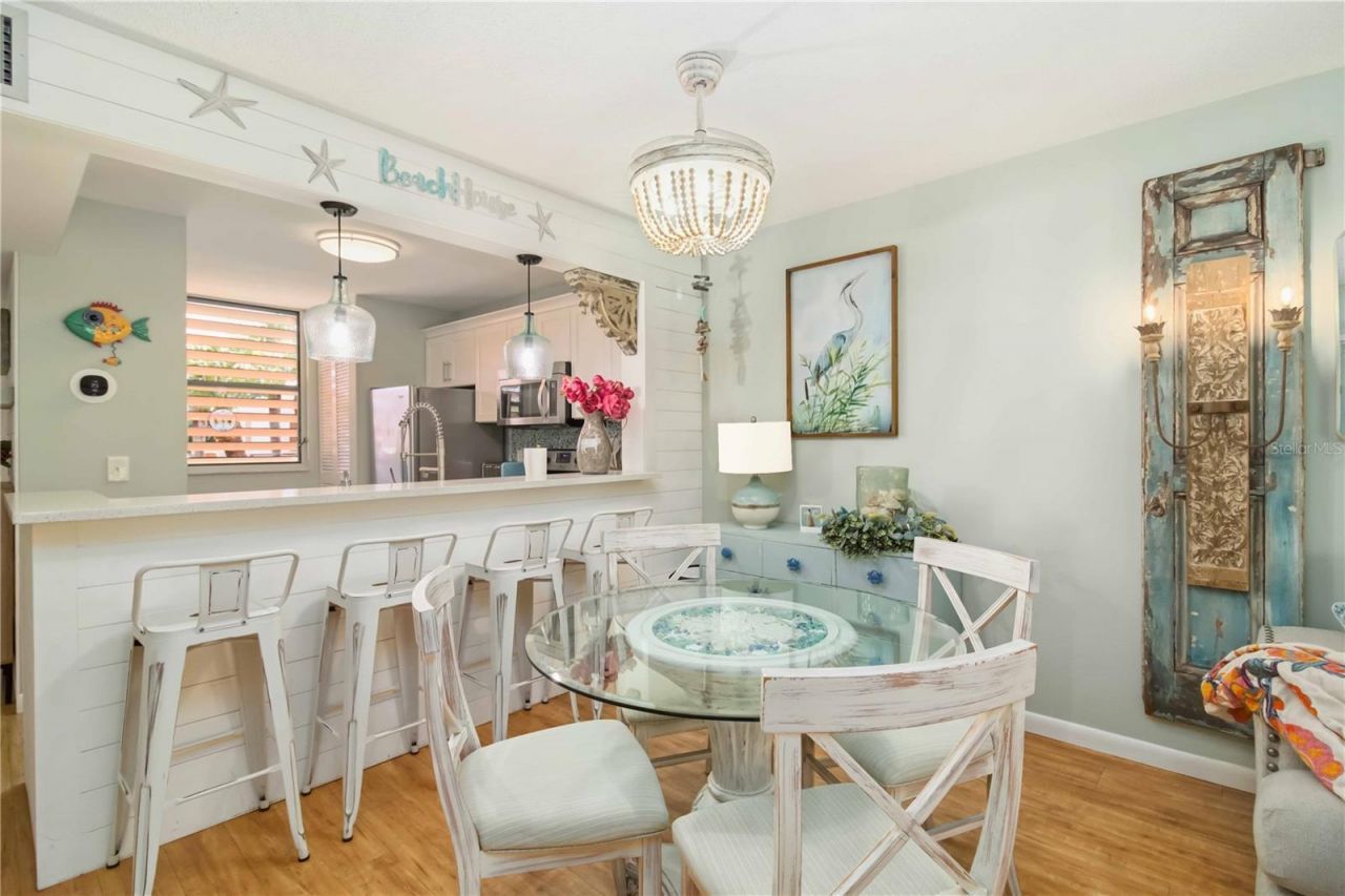 218 Pineneedle Drive, Unit 218, Bradenton, FL 34210 Photo