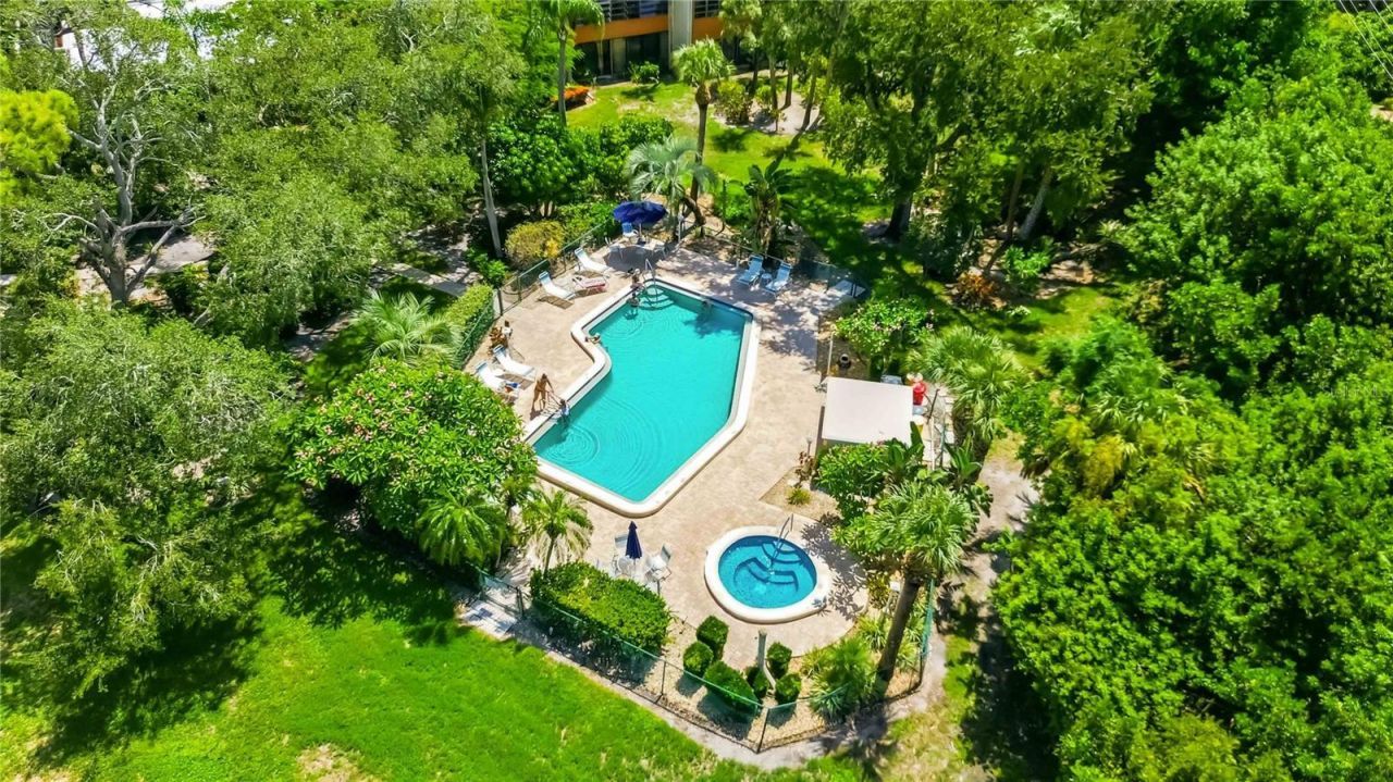 218 Pineneedle Drive, Unit 218, Bradenton, FL 34210 Photo
