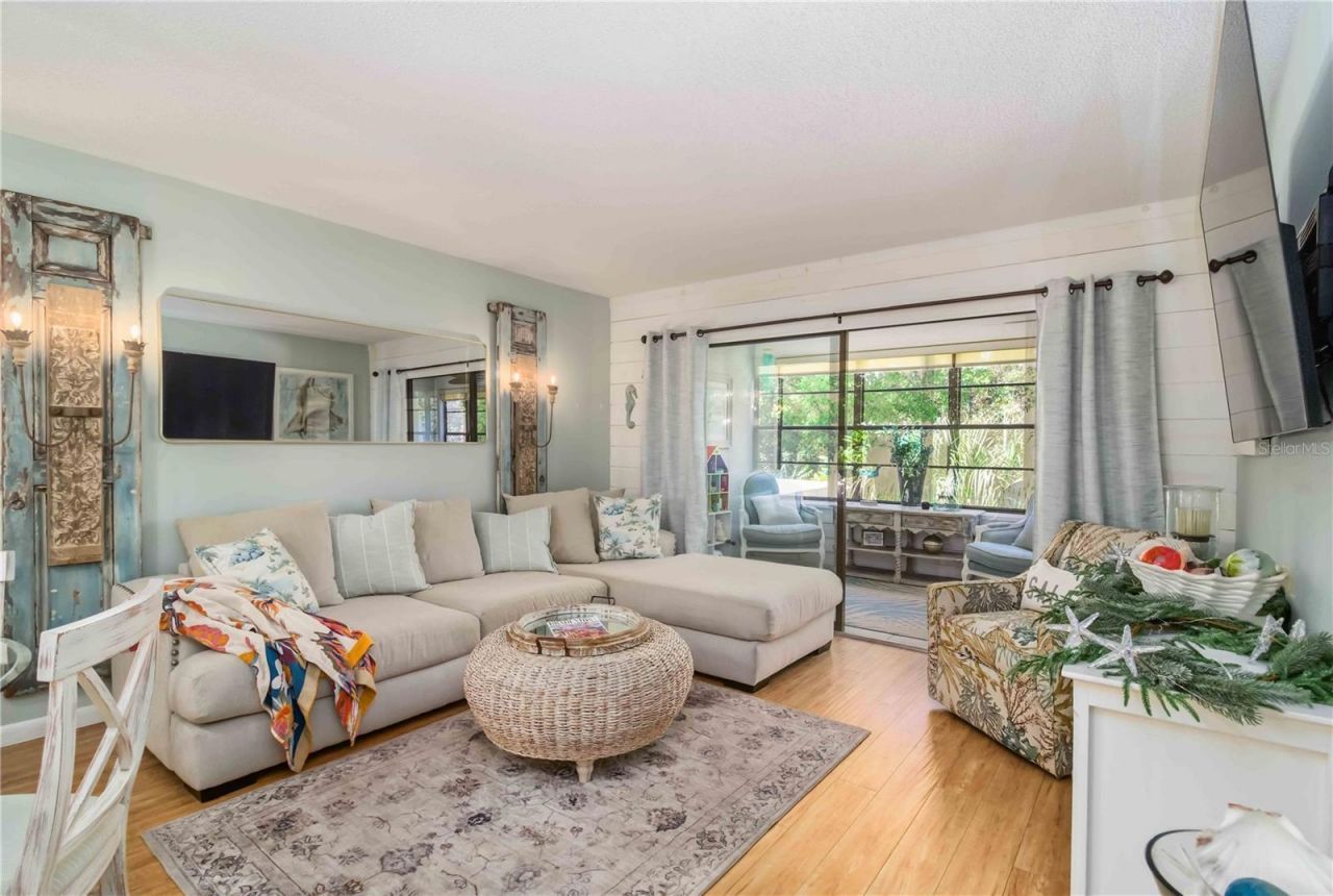 218 Pineneedle Drive, Unit 218, Bradenton, FL 34210 Photo