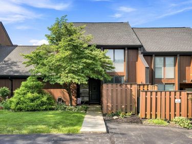 4775 SMOKETALK Lane, Unit 8, Westerville, OH 43081