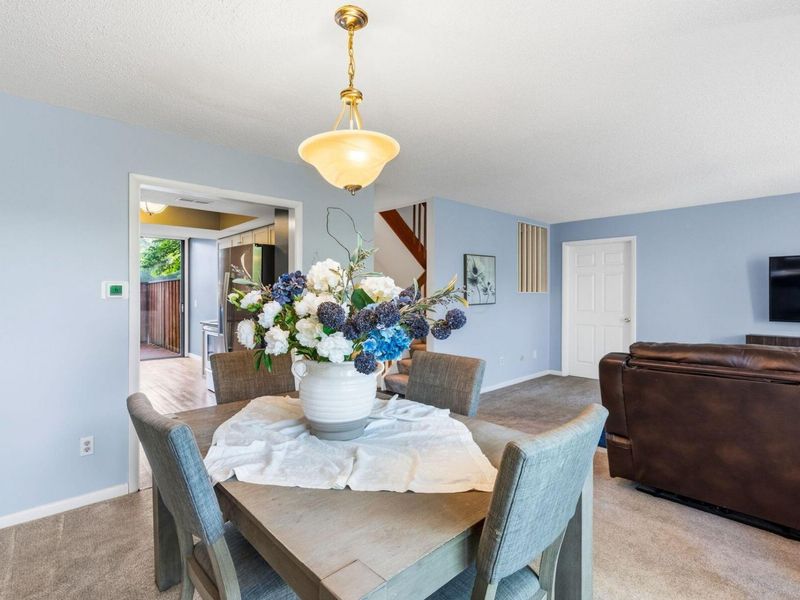 4775 SMOKETALK Lane, Unit 8, Westerville, OH 43081 Photo 16