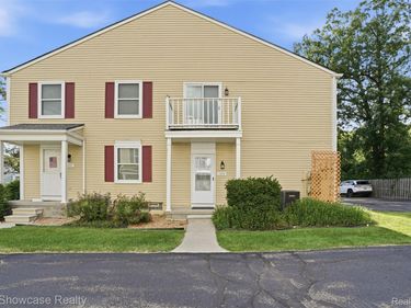 1499 Mariner Drive, Walled Lake, Mi 48390