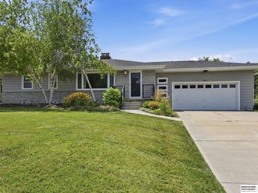 440 S 84th Street, Omaha, NE 68114