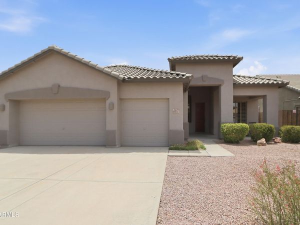 1677 E HAWKEN Place, Chandler, AZ 85286