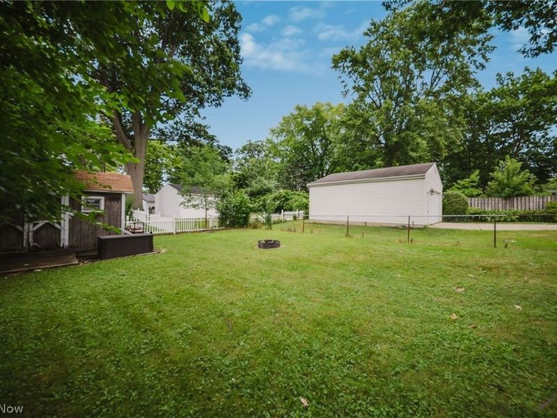 7611 Manor Drive, Mentor on the Lake, OH 44060 Photo 35