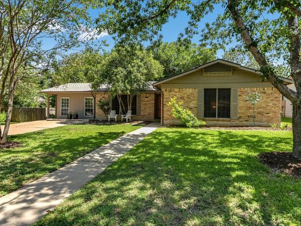 5611 Mapleleaf DR , Austin, TX 78723