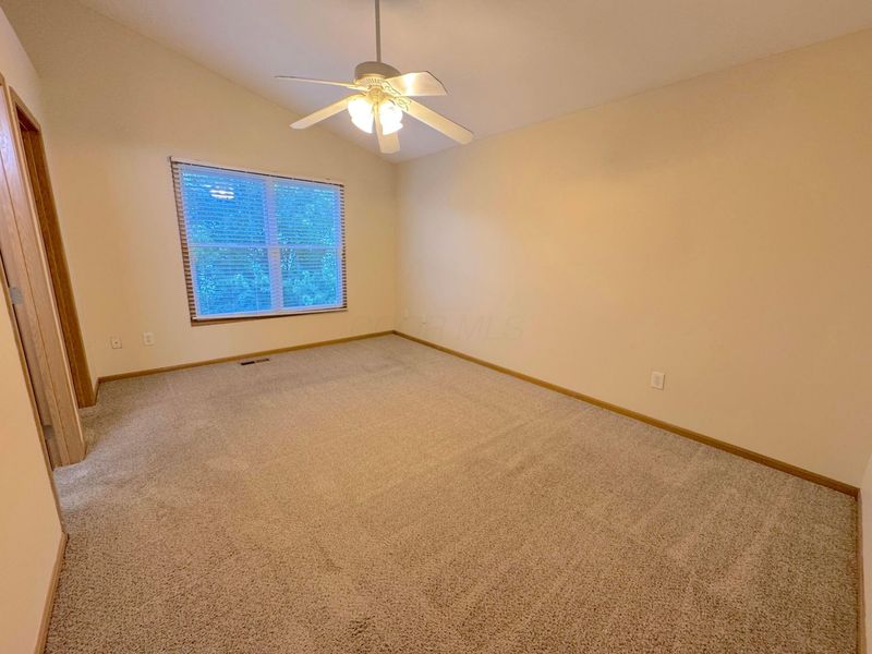 8577 Clover Glade Drive , Lewis Center, OH 43035 Photo 13